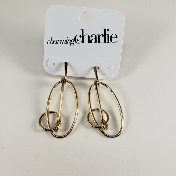 Sculptural Gold Loop Earrings – Interlocking Oval Drop Design Fashion Jewelry - Picture 6 of 10